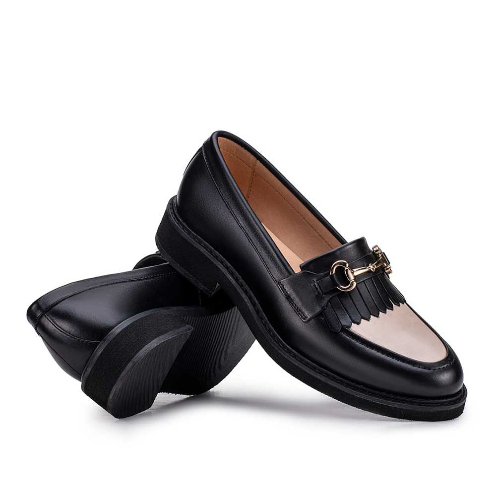 Mocassim Feminino Fascar Preto Salto Baixo Em Couro