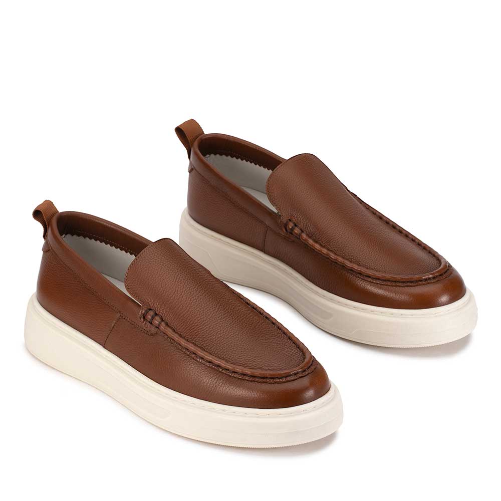 Tênis Masculino Casual Slip-On Fascar Marrom em Couro