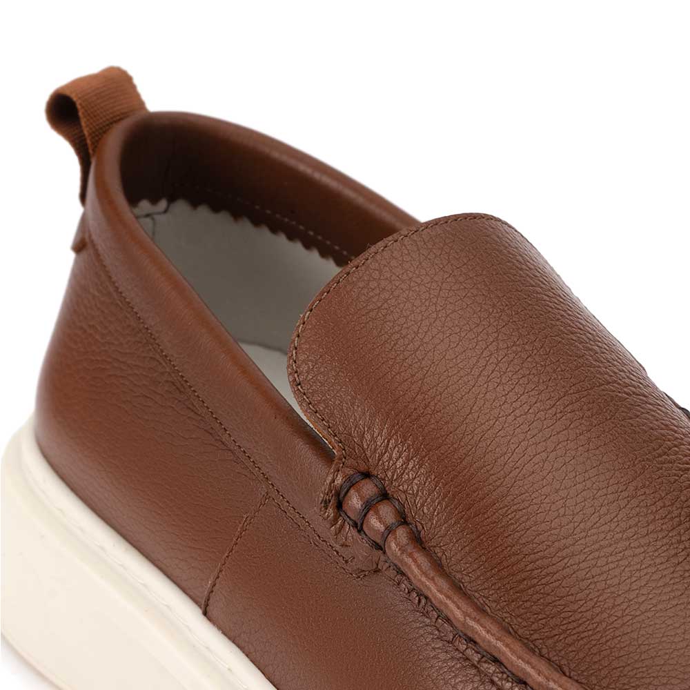 Tênis Masculino Casual Slip-On Fascar Marrom em Couro