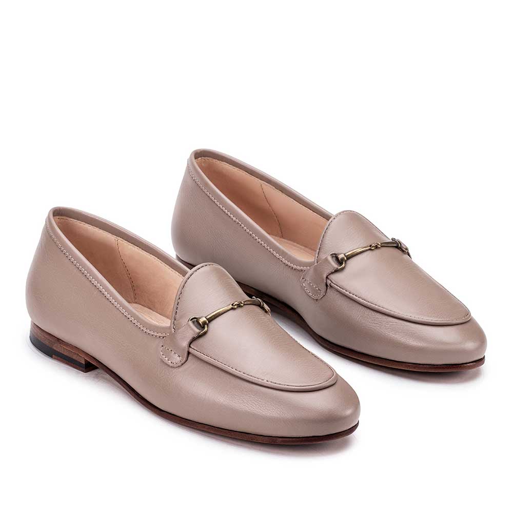 Mocassim Feminino Fascar Bege Salto Baixo Em Couro