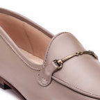 Mocassim Feminino Fascar Bege Salto Baixo Em Couro
