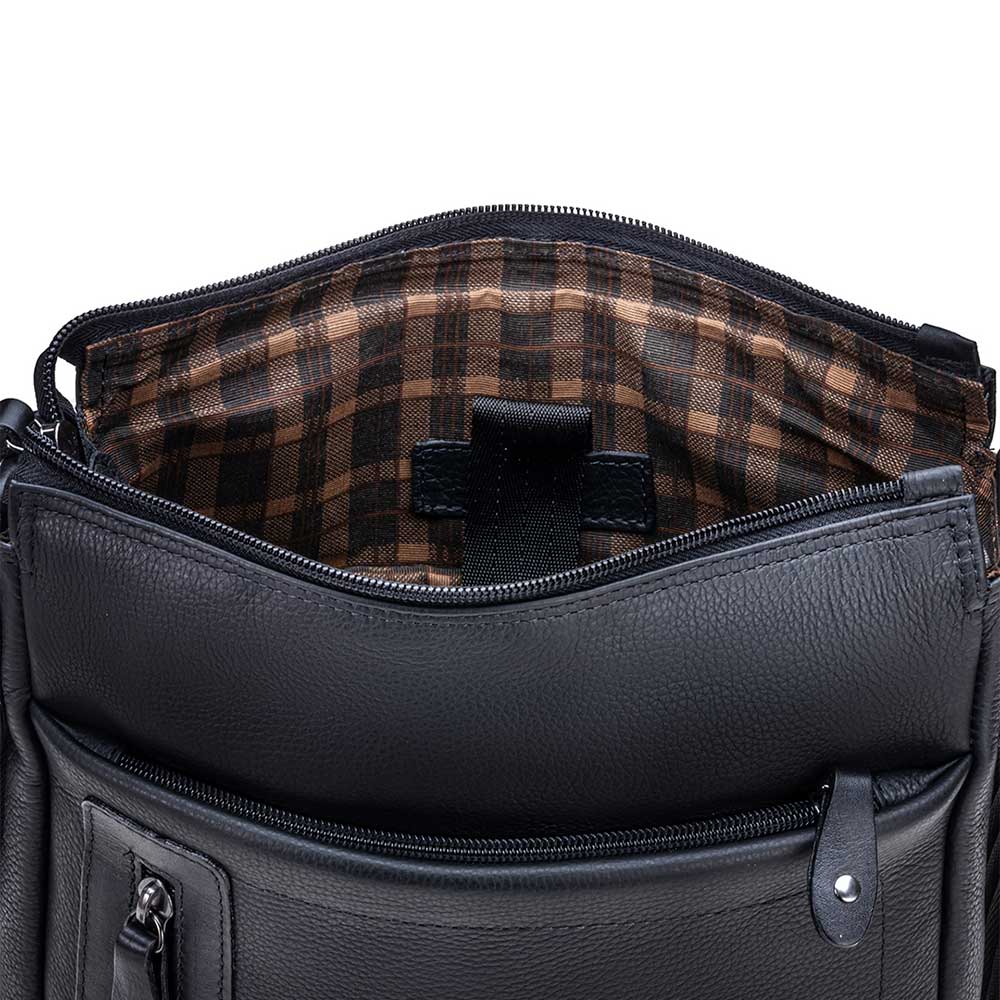 Bolsa Masculina Transversal Fascar Preta Em Couro
