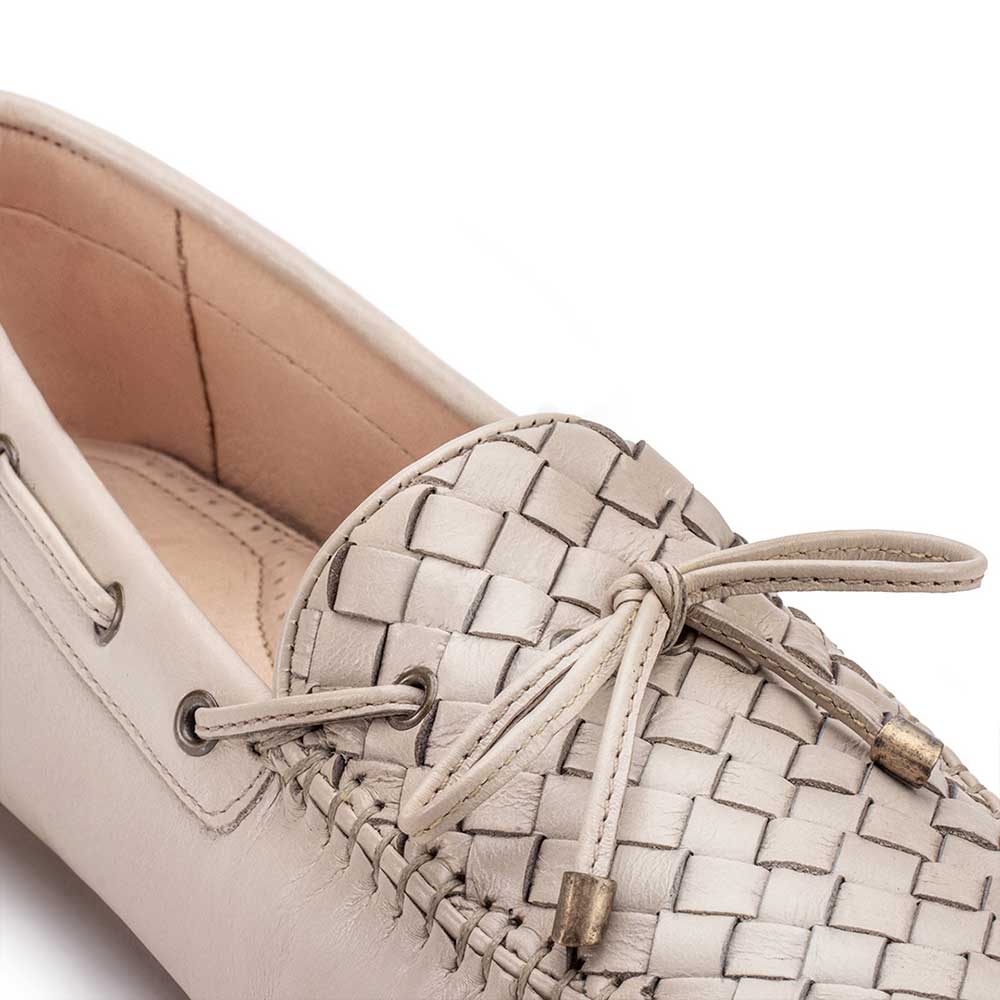 Mocassim Feminino Fascar Bege Em Couro