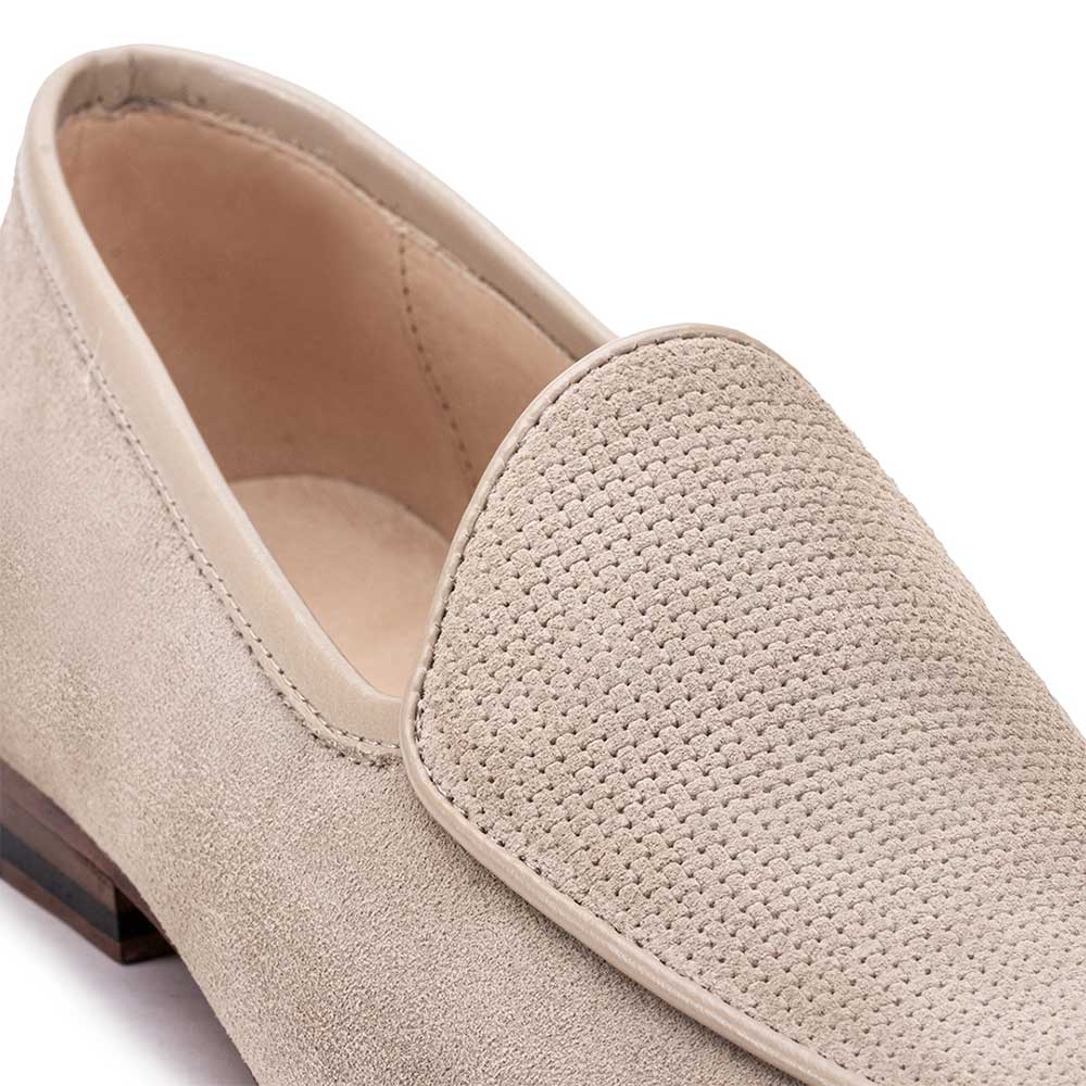 Mocassim Feminino Fascar Bege Salto Baixo Em Couro