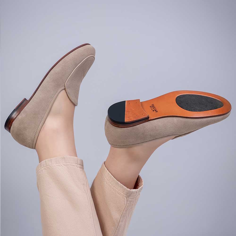 Mocassim Feminino Fascar Bege Salto Baixo Em Couro